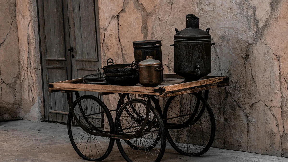 Fotografia do artigo Carrinho Organizador Aramado com Rodinha Fruteira 3 Compartimentos Andares Cozinha Metal - 63x44x27cm. Charmoso, funcional e moderno para qualquer ambiente. em formato paisagem para comparação