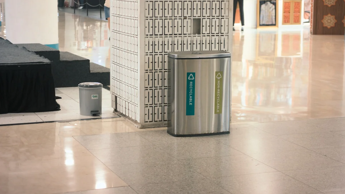 Melhor Lixeira Automática: 8 Opções Para Sua Casa 2026