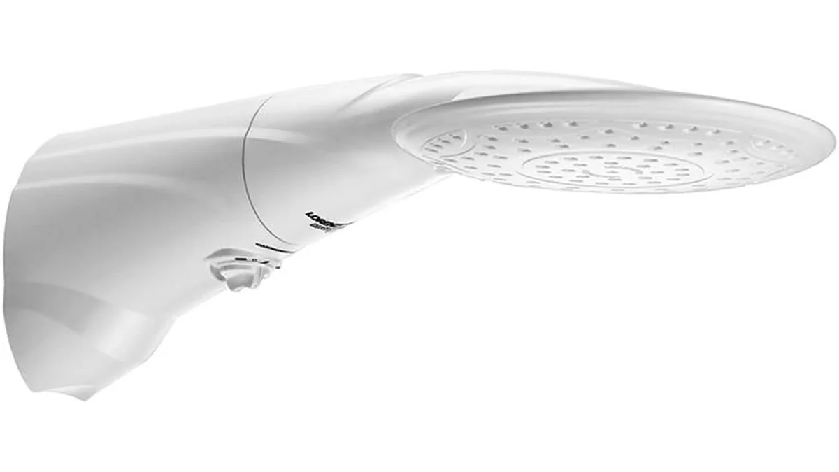 Fotografia do chuveiro Lorenzetti Advanced Turbo em formato paisagem 16 por 9 para comparação