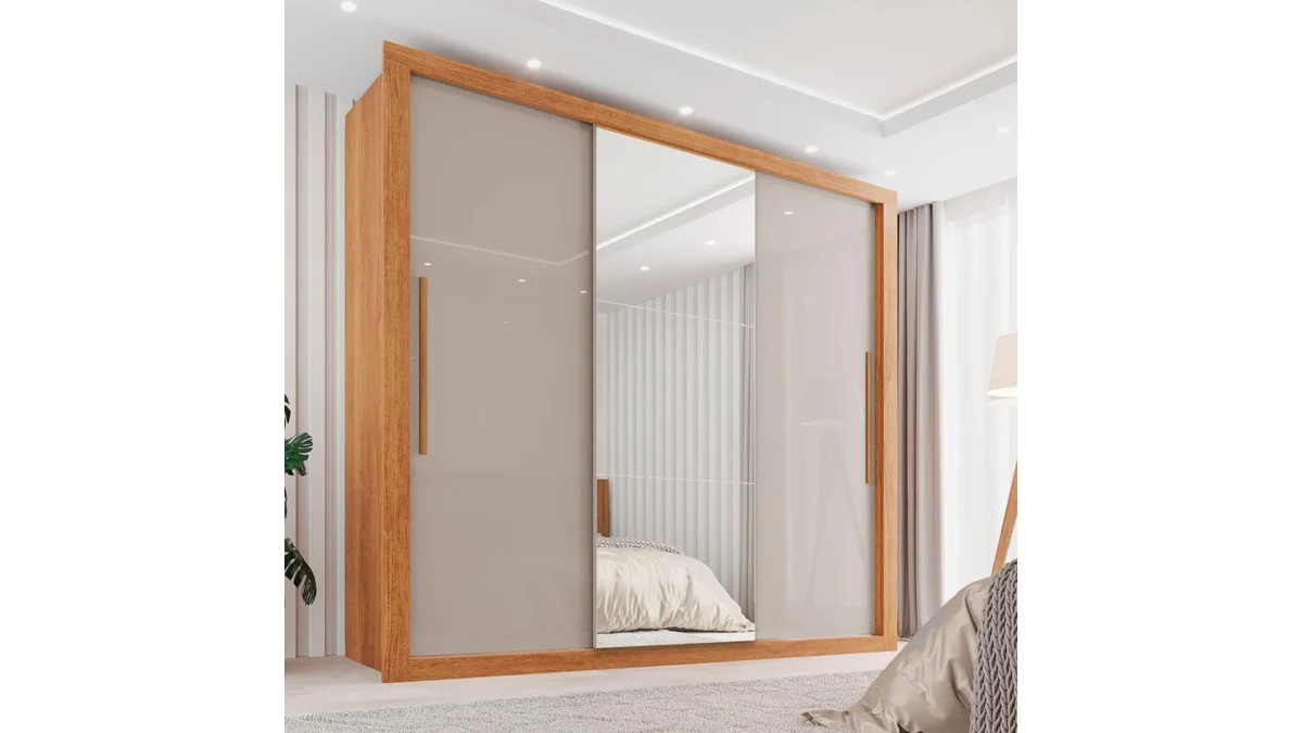 Fotografia do artigo Guarda Roupa Casal 3 Portas com Espelho 4 Gavetas Costa Rica Sallêto em 16:9 para comparação