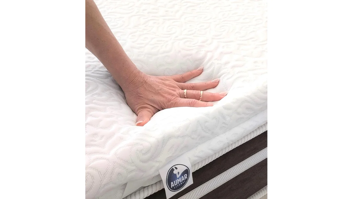 Fotografia do artigo Pillow Top Viscoelástico Nasa Gel Infusion 5cm de espessura (King 1,93 X 2,03 X 0,05 m) em formato paisagem 16 por 9 para comparação