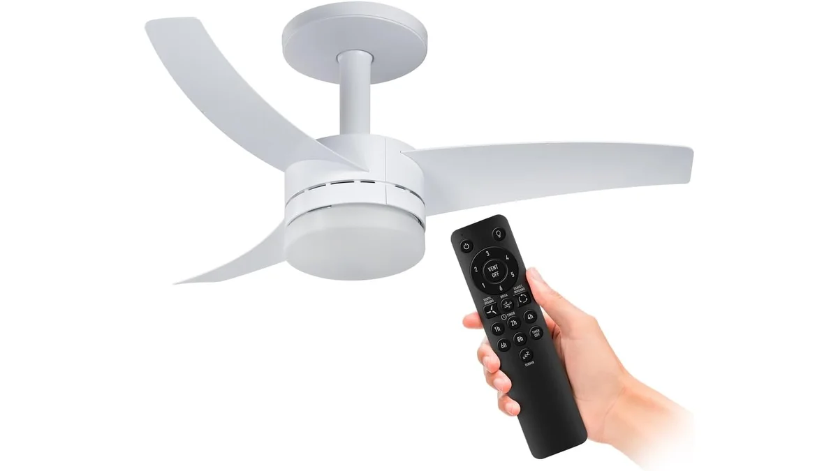 Fotografia do luminaria Ventilador de Teto Arno Ultimate Bivolt Branco VX13, 150W, Controle Remoto, 6 Velocidades, 4 Funções e Iluminação para 2 Lâmpadas em formato paisagem 16 por 9 para comparação