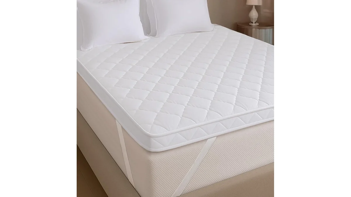 Fotografia do colchão Pillow Top King Espuma D33 Hipoalergênico 193x203x5cm BF Colchões em formato paisagem 16 por 9 para comparação